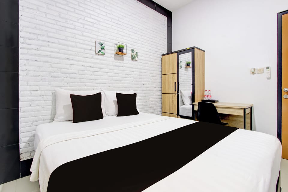 Deluxe Double Room | Soundproofing
