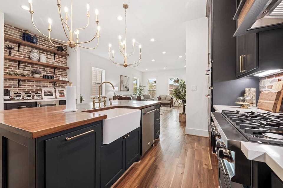 Imagine cooking for family and friends in this amazing kitchen!