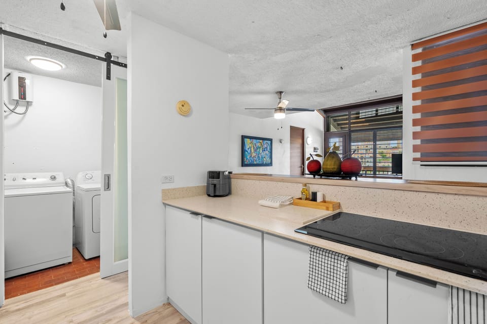 Apartment | Private kitchen | Fridge, microwave, coffee/tea maker, toaster