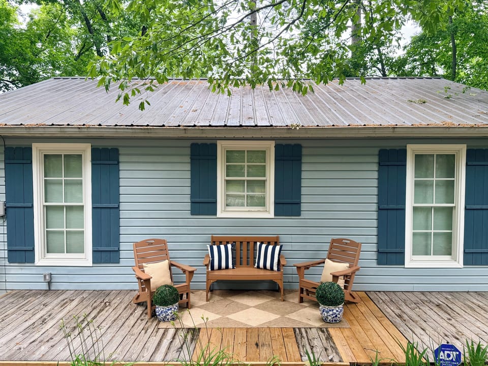 Front of house facing road