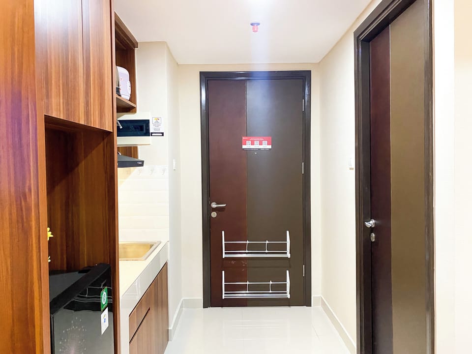 Standard Studio | Private kitchen | Fridge, stovetop, rice cooker, cookware/dishes/utensils