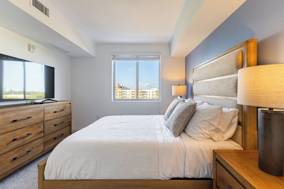 Apartment (1 Bedroom) | 1 bedroom, individually decorated, individually furnished, desk