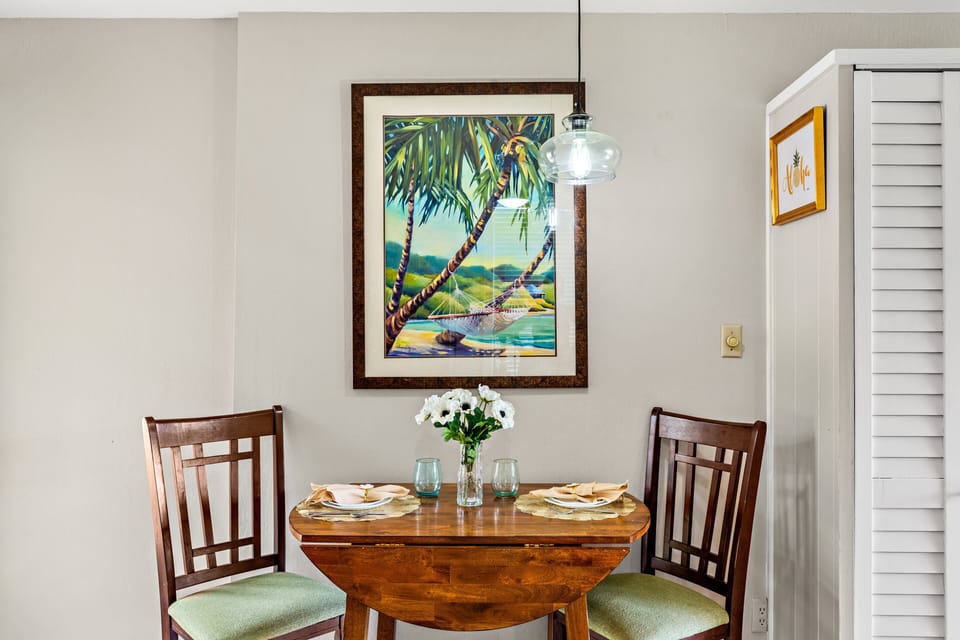 Romantic dining area for 2