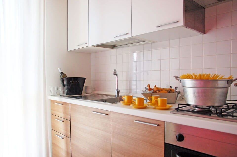 Autumn, Kitchen, Spring, Summer