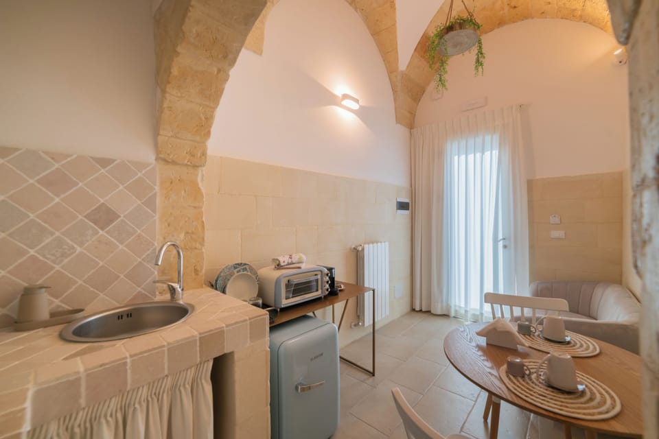 Classic Apartment, 1 Bedroom | Private kitchen | Espresso maker, mini-fridge, stovetop, electric kettle