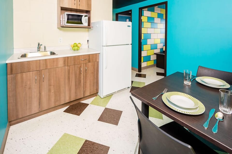 VIP Suite | Private kitchenette | Shared fridge, shared microwave