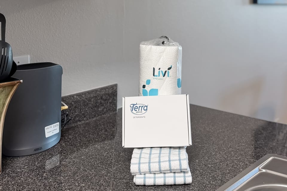 Kitchen amenities