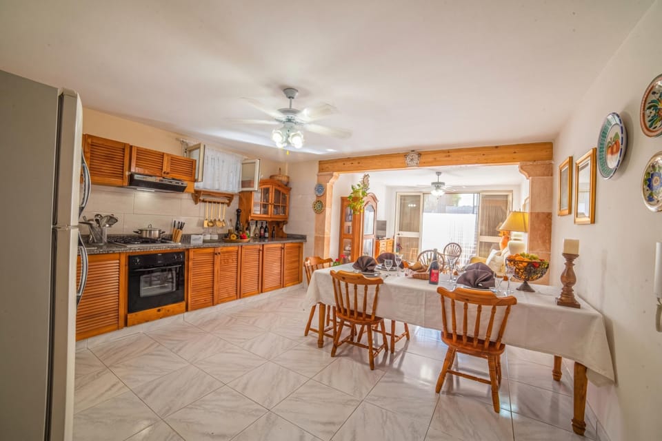 Kitchen and dining area