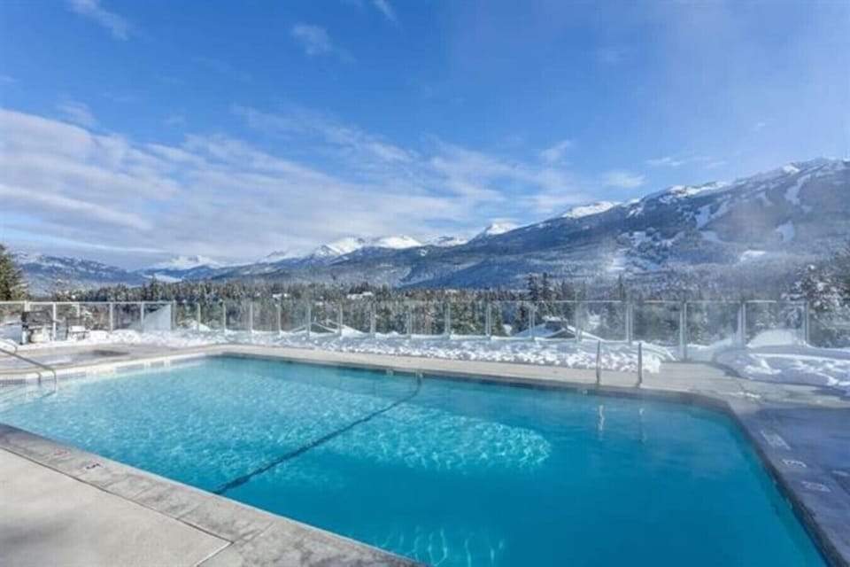 The year round pool  and spa are open for apres ski activity