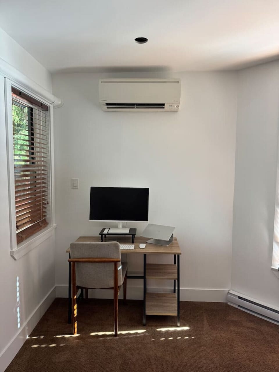 Inside the bedroom 1. Includes a Smart Monitor and adaptor for HDMI, USB-A & USB-C. Great for working remotely, studying, or watching Netflix.