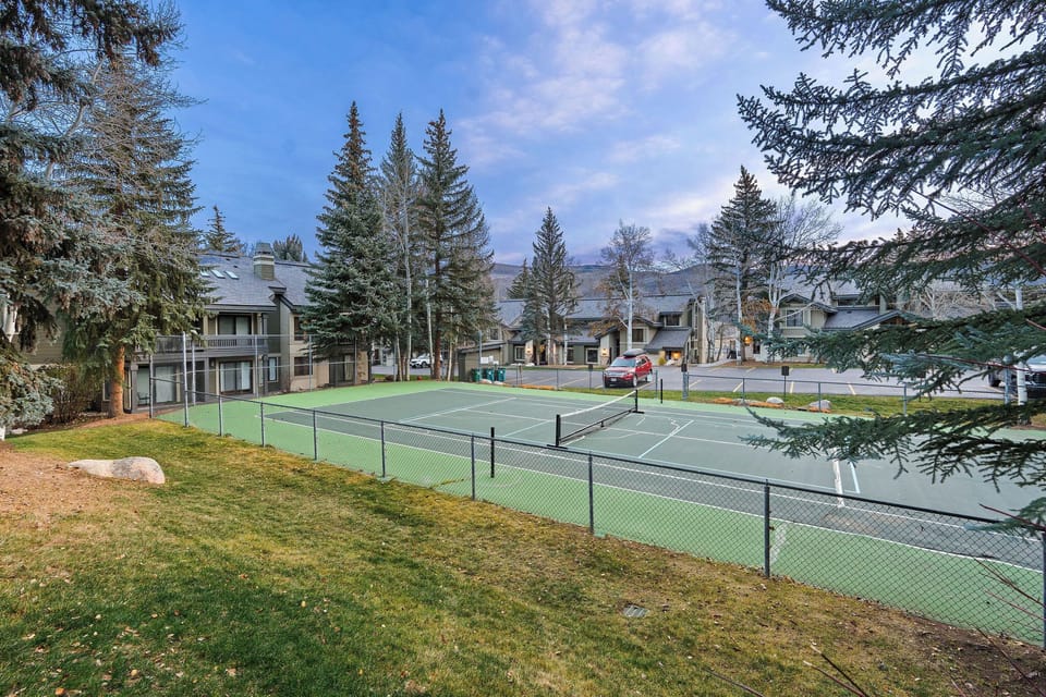 Community Tennis Courts
