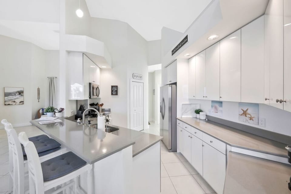 Chef`s style kitchen