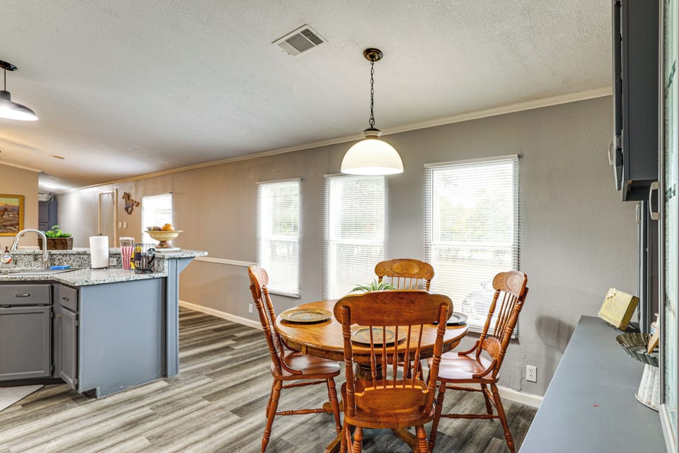 Dining Area | Dishware & Flatware