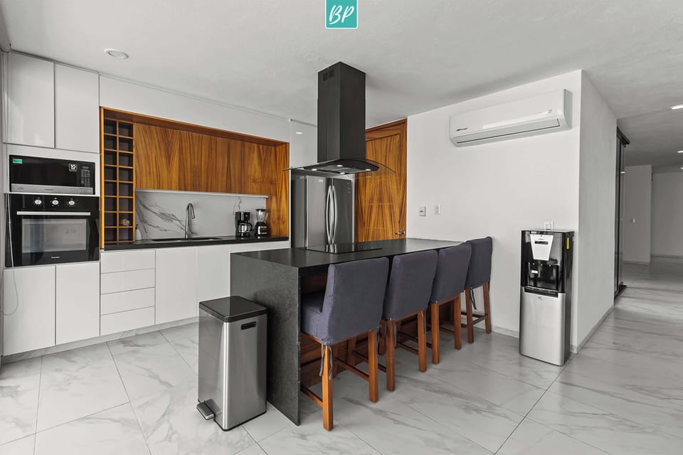 Main Kitchen