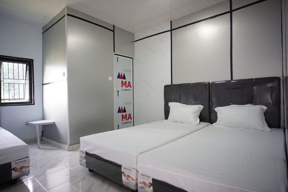 Family Suite | WiFi (free), bed sheets