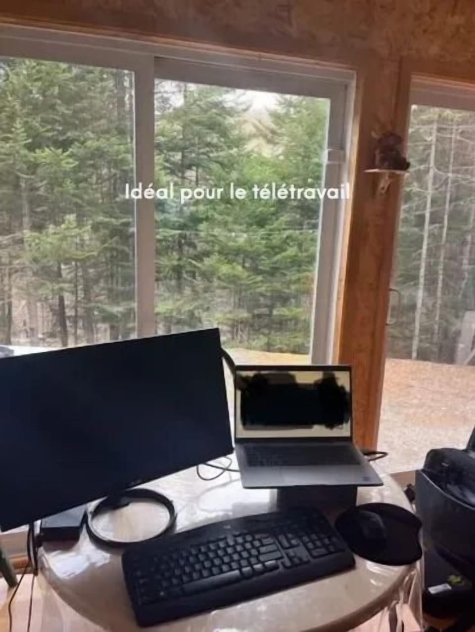 Coin pour télétravail avec vue