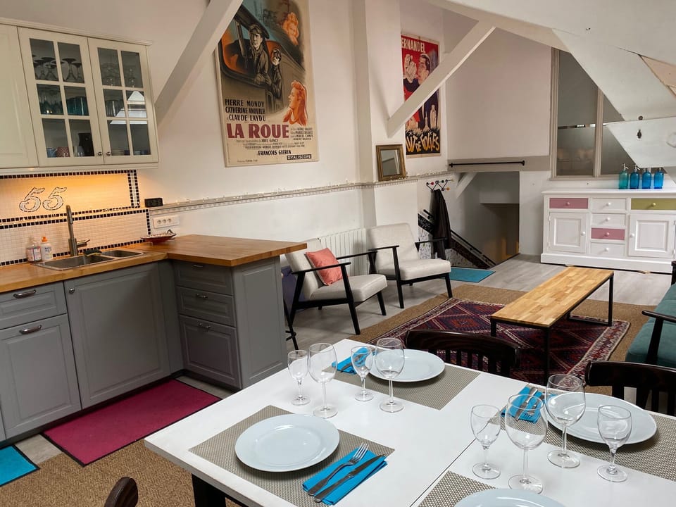 Kitchen and eating Area