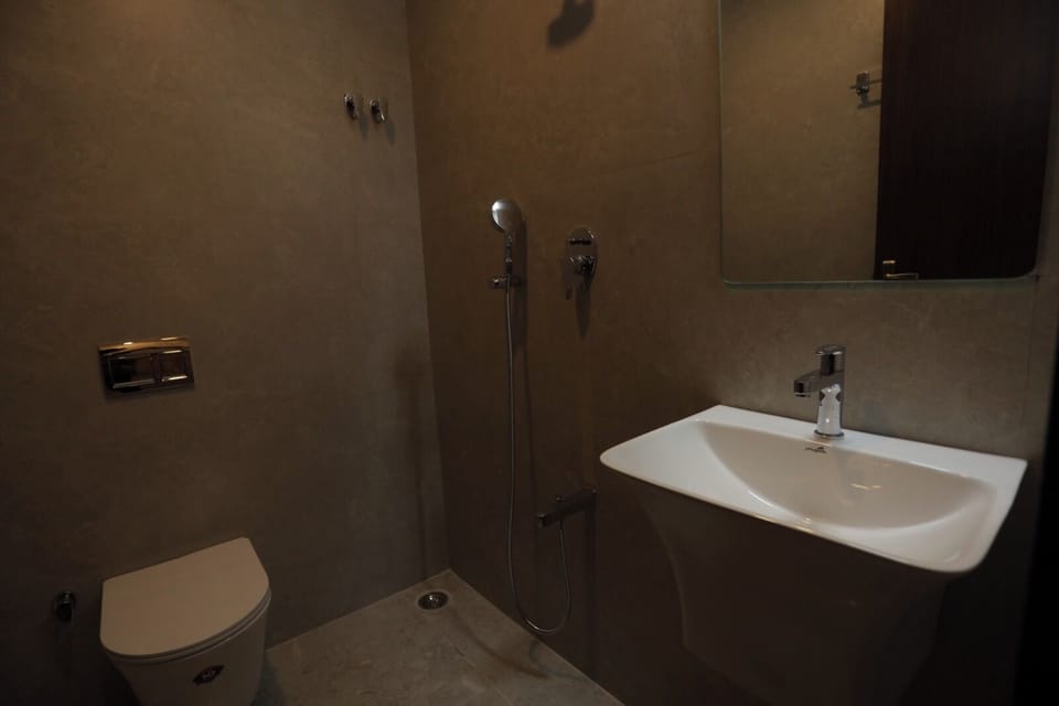 Deluxe Double Room | Bathroom
