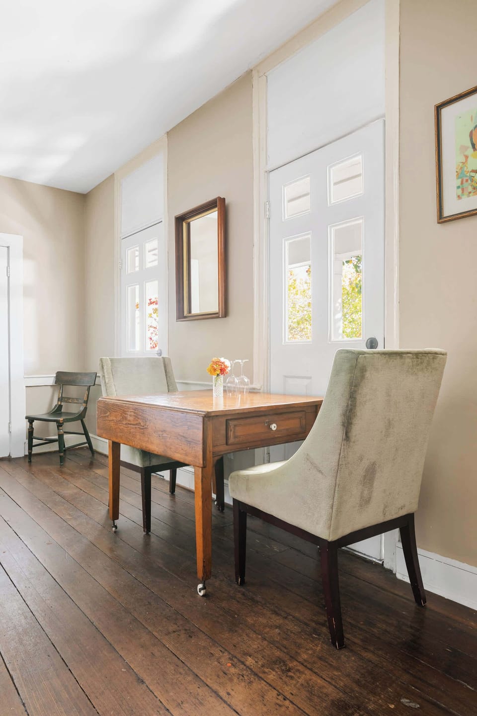 Seating for dining