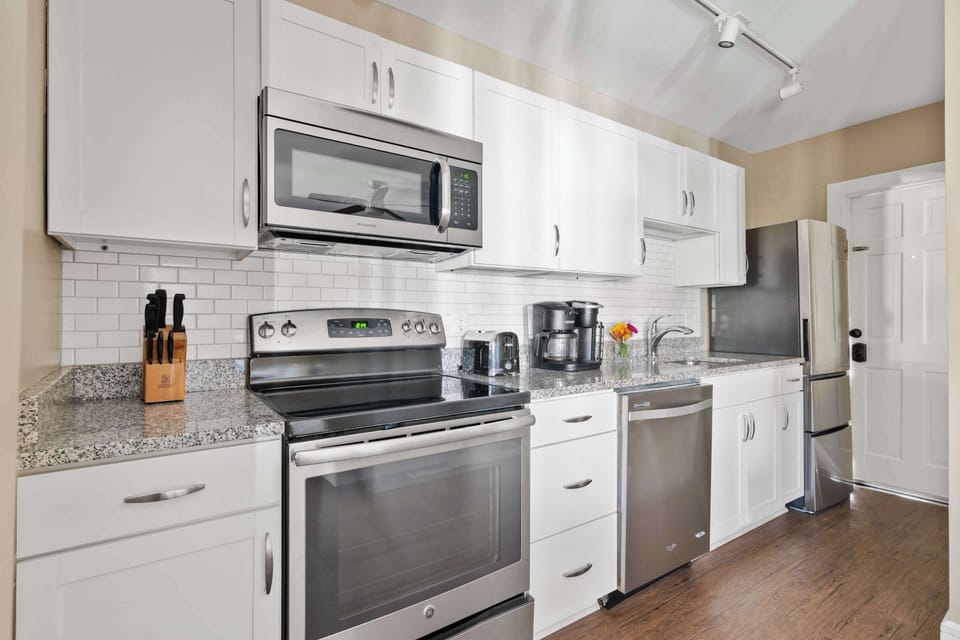 Fully equipped kitchen