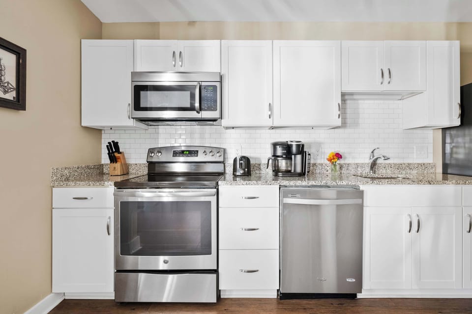 Fully equipped kitchen