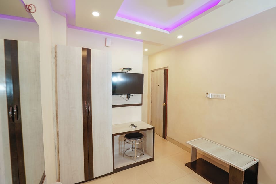 Standard Double Room | Blackout drapes, WiFi (free), bed sheets