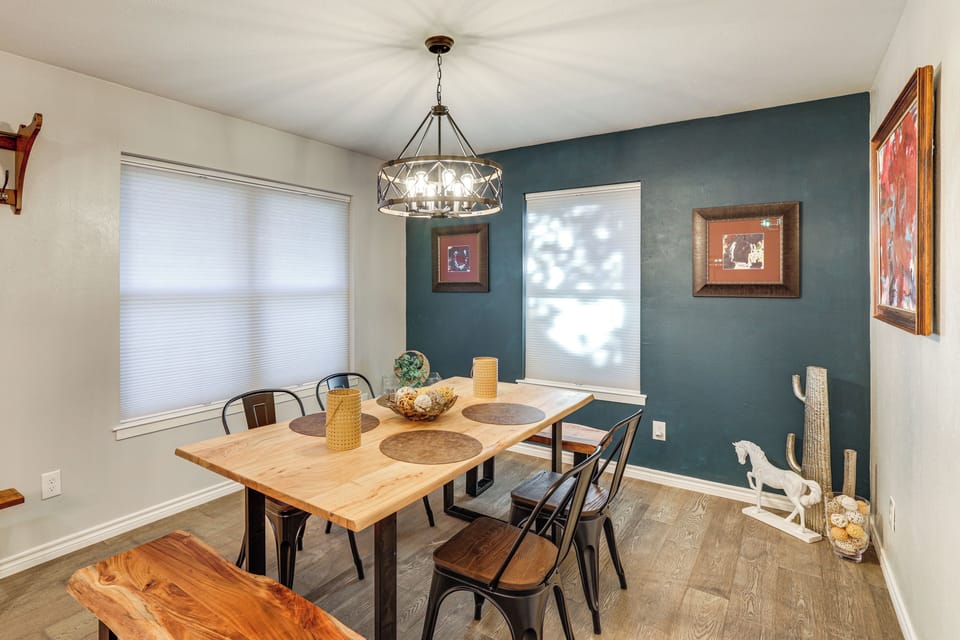 House (2 Bedrooms) | Interior