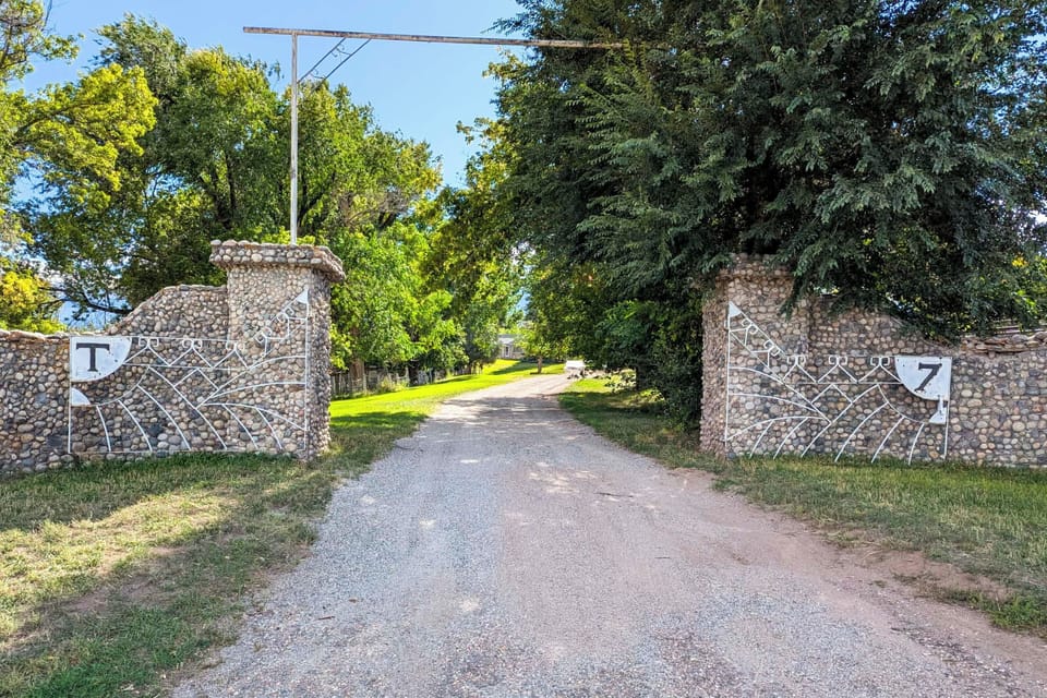 House (3 Bedrooms) | Front of property