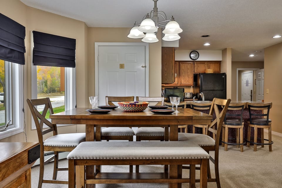 Condo, 3 Bedrooms | Dining