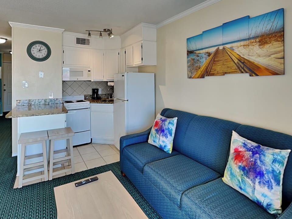 Living Room - Open Layout w/ Kitchen & Dining