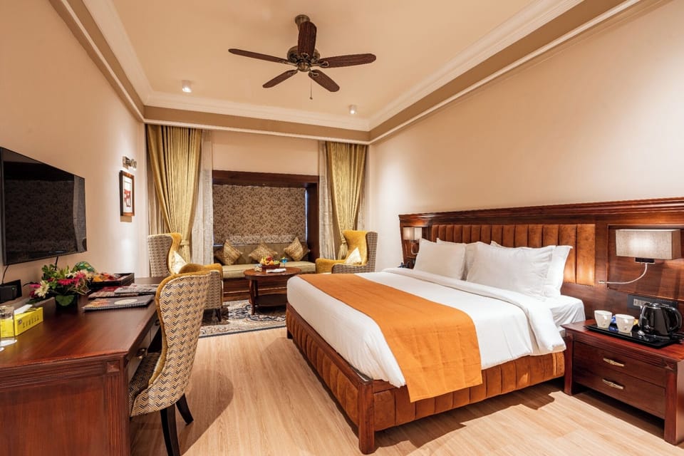 Premium Room | Desk, laptop workspace, WiFi (free)