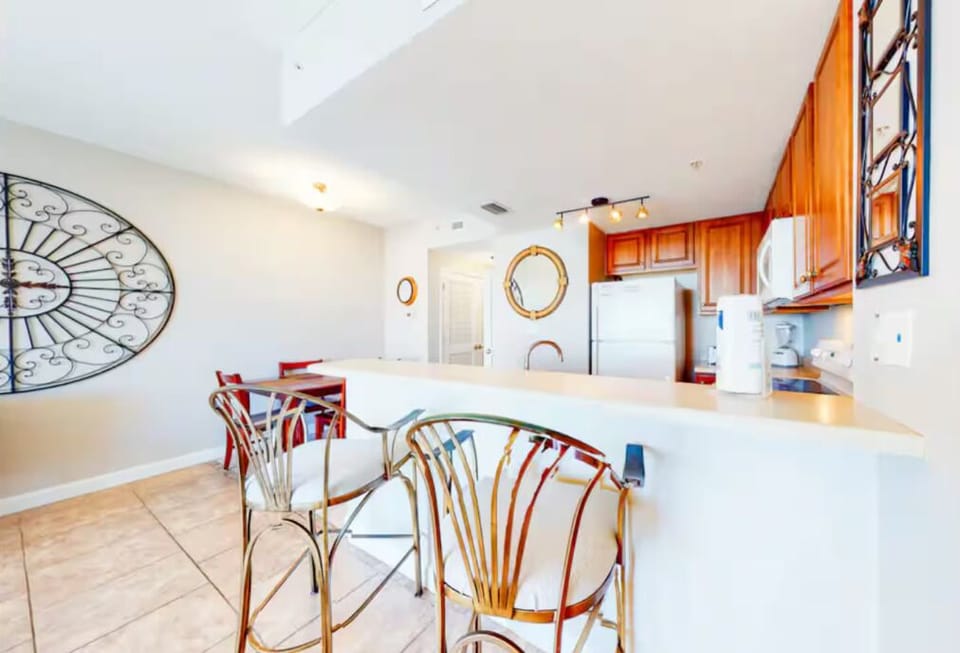 Condo, 1 King Bed with Sofa bed (Seychelles 2107 - The Osprey at Seych) | Private kitchen | Oven, toaster