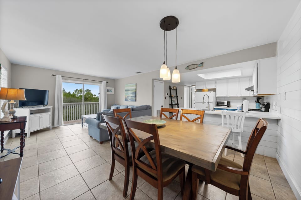 Living and dining area
