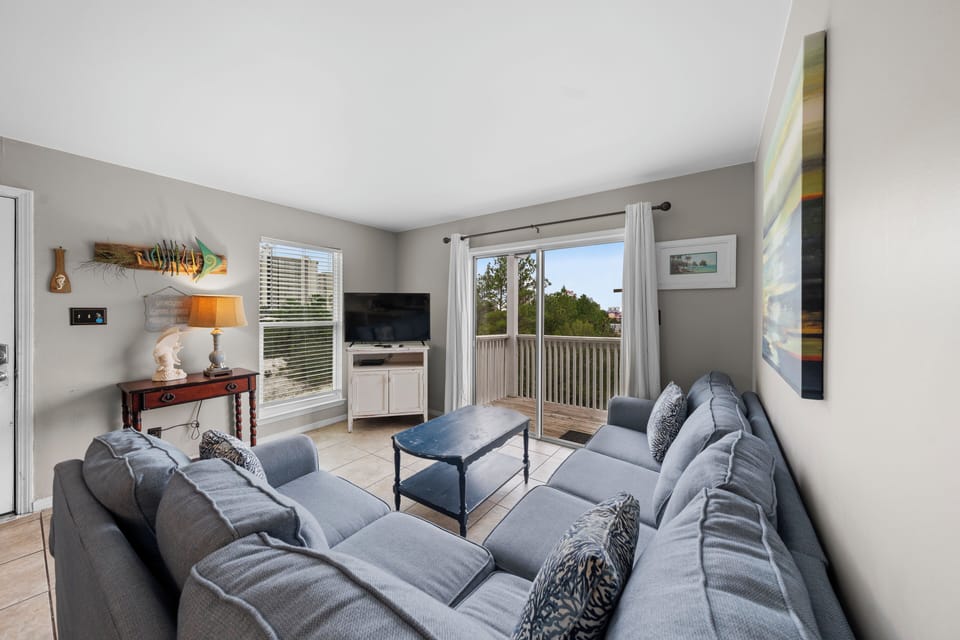 Welcome to Romar Village 322!