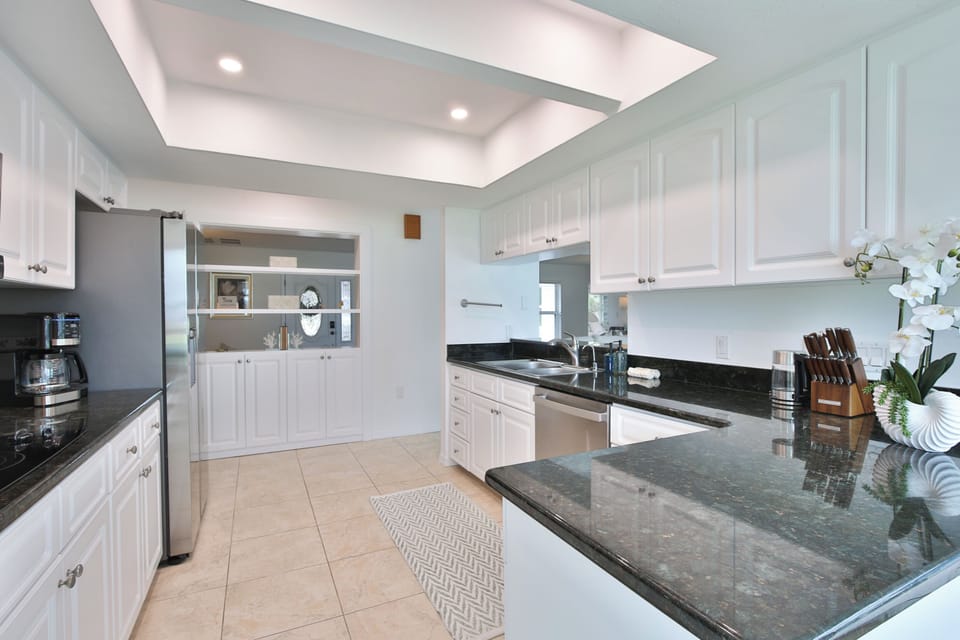 Updated Kitchen W/ Stainless Steel Appliances