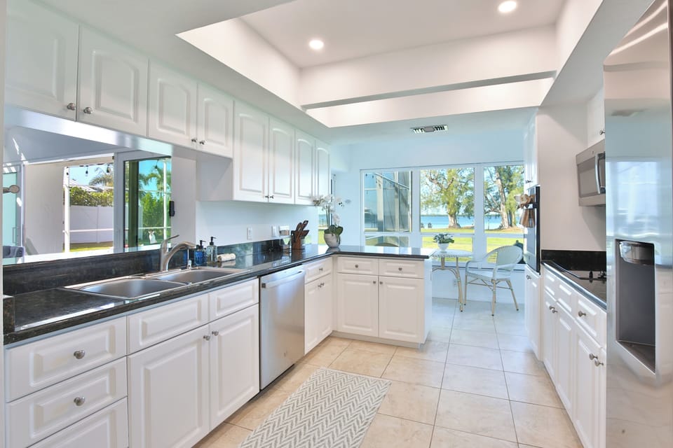 Updated Kitchen W/ Stainless Steel Appliances