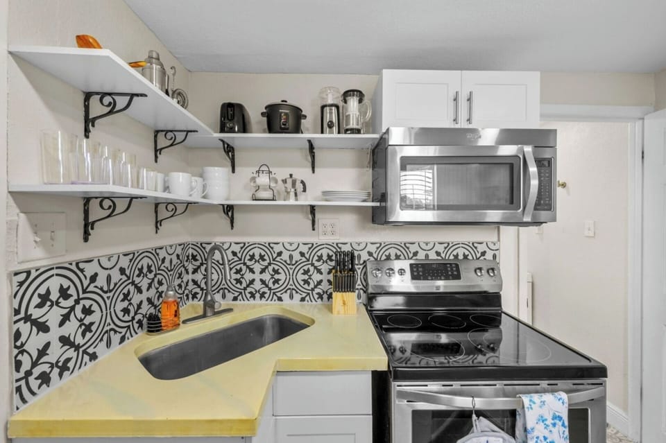 55-web-or-mls-3365 57th Ave N #1 & 7-52