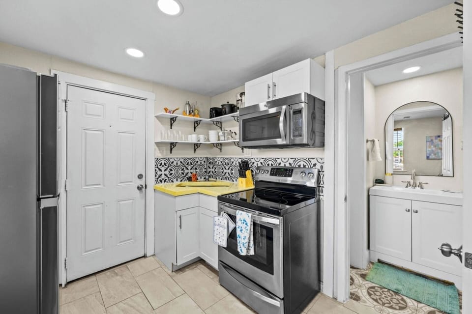 54-web-or-mls-3365 57th Ave N #1 & 7-51