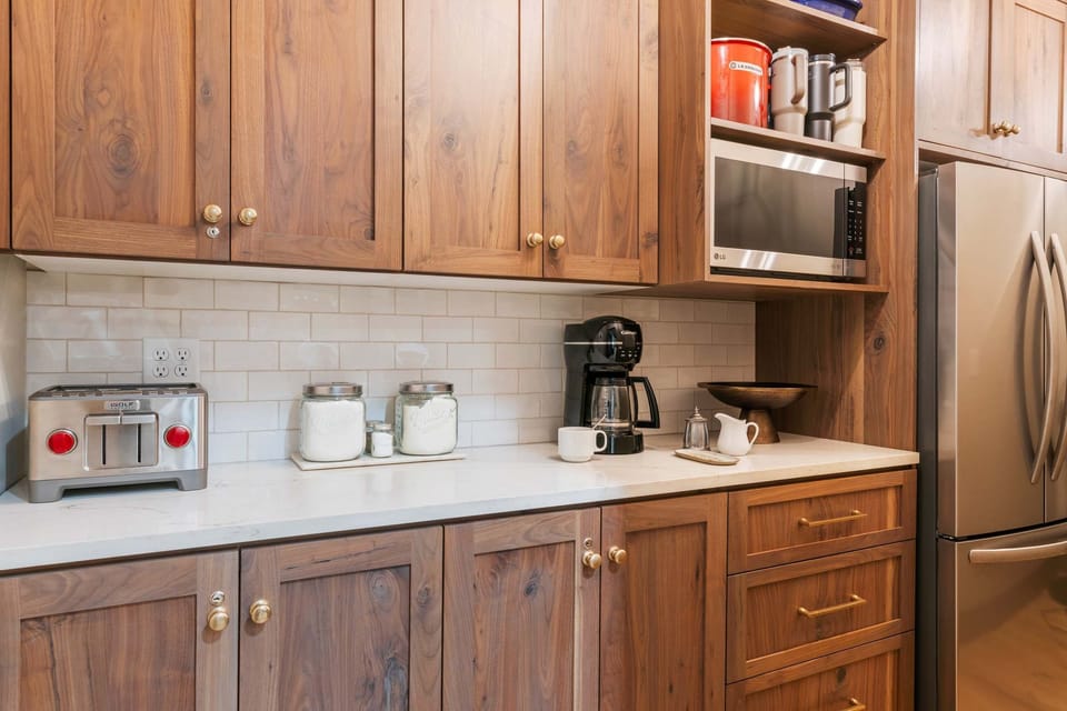 Coffee bar with quality essentials. Start your day with a perfect brew before exploring the valley.