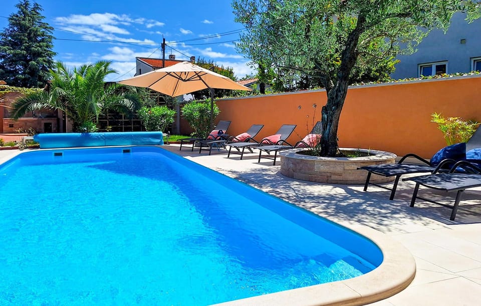 pool