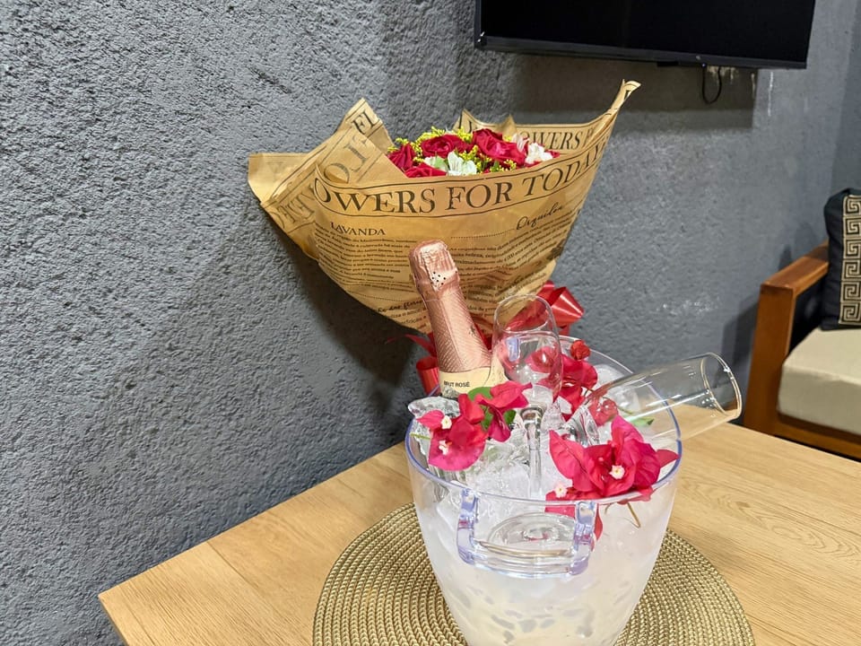 Studio | Food and drink