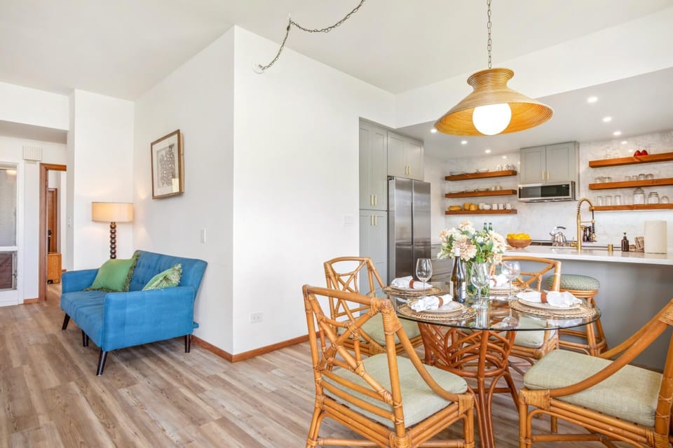 Every meal is a little brighter when shared in a space that feels this fresh, open, and welcoming KRV-514
