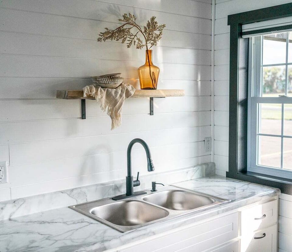 You'll find cooking essentials in the kitchenette.