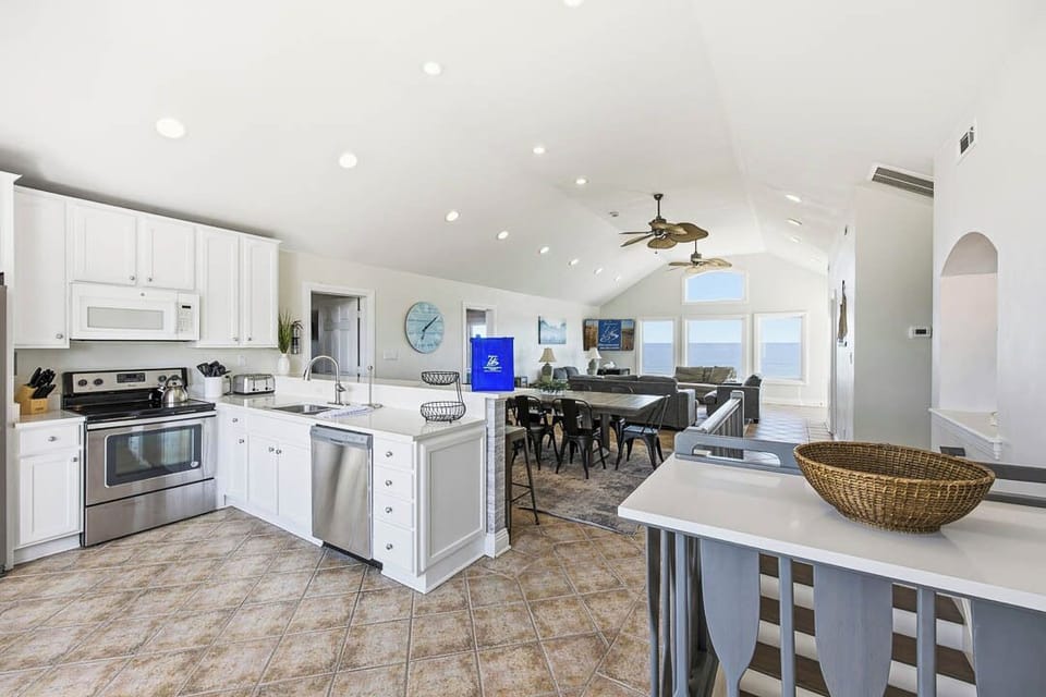 Top-Level Kitchen with Bar (seats 8)