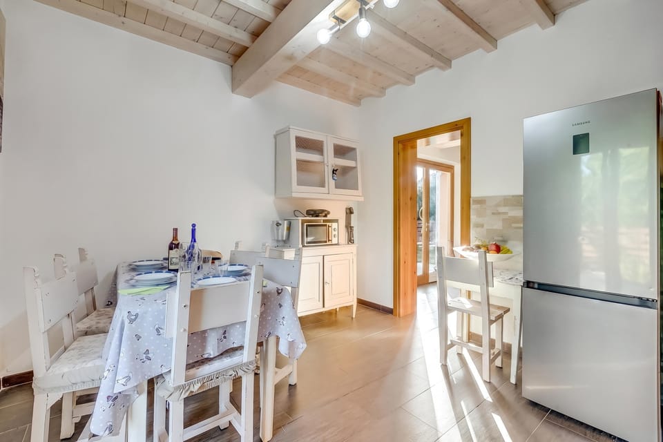 Kitchen and dining area