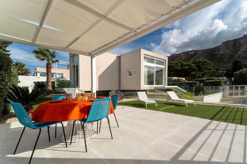 Balcony / Terrace / Patio, Outdoor