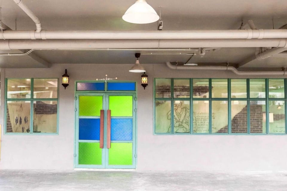 Entrance / Reception