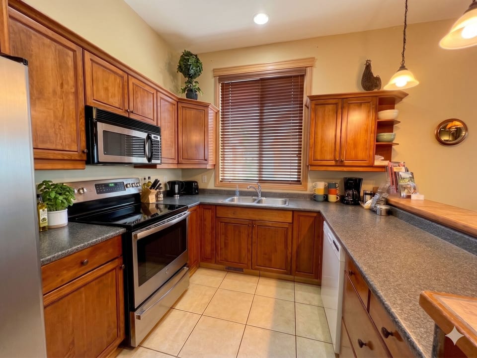 Full Kitchen with everything you need to feed the crew.