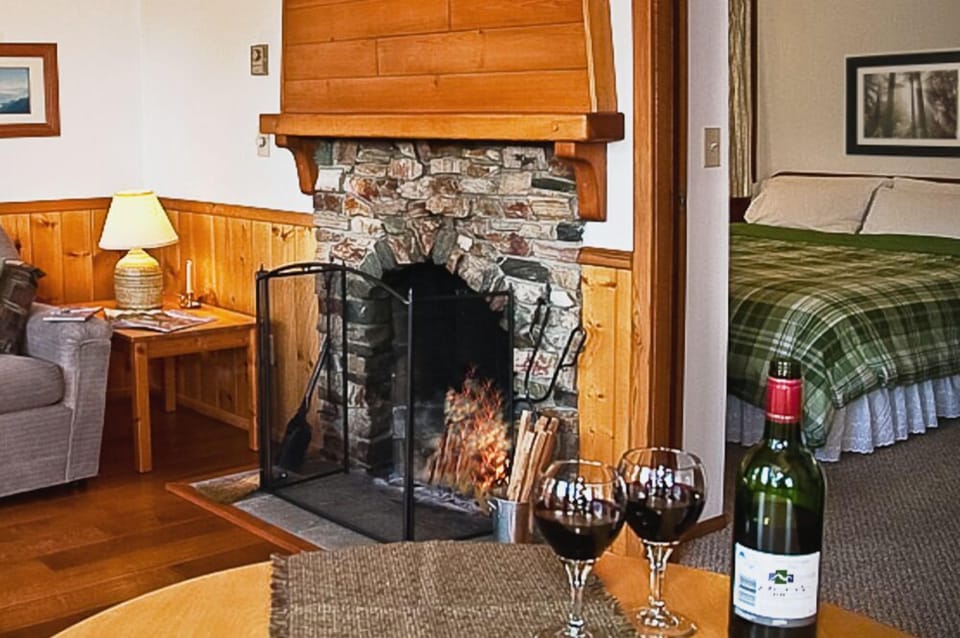 Cedarbrook Cottage | Interior