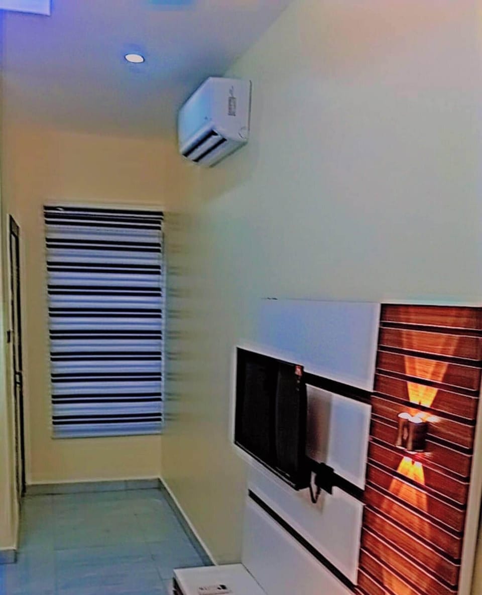Apartment, 2 Bedrooms, Smoking, Balcony | Interior